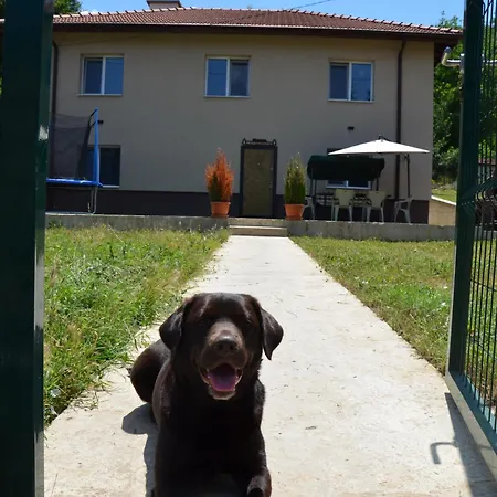 Feriehus за гости мартинови