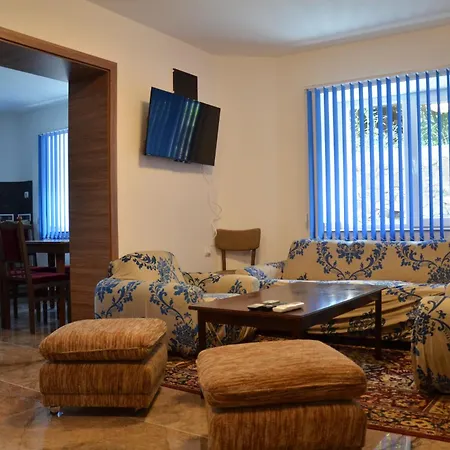 за гости мартинови Сasa de vacaciones Zlatograd