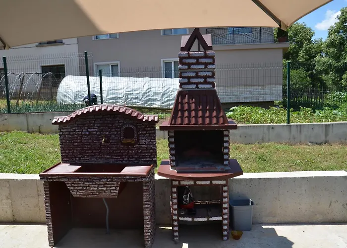 Ваканционна къща за гости мартинови *